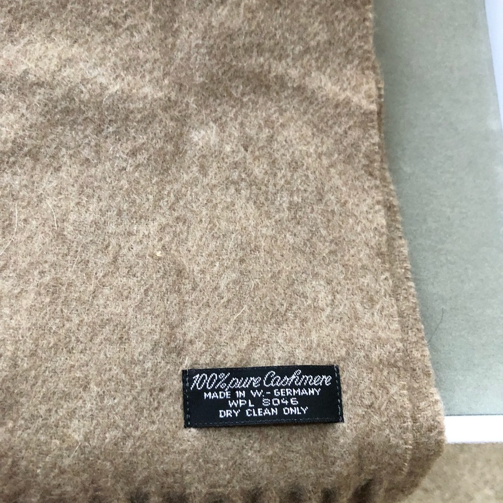100% Cashmere Scarf